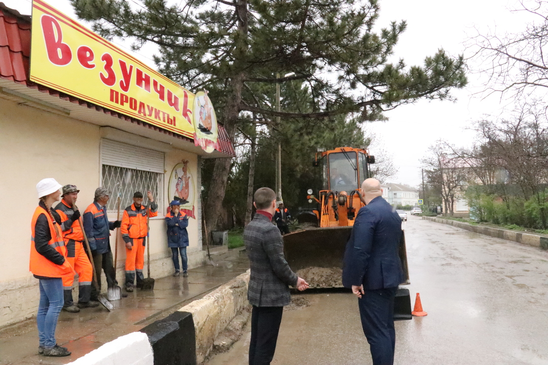 Объявление работа феодосия. Феодосия улица Анюнаса 1
